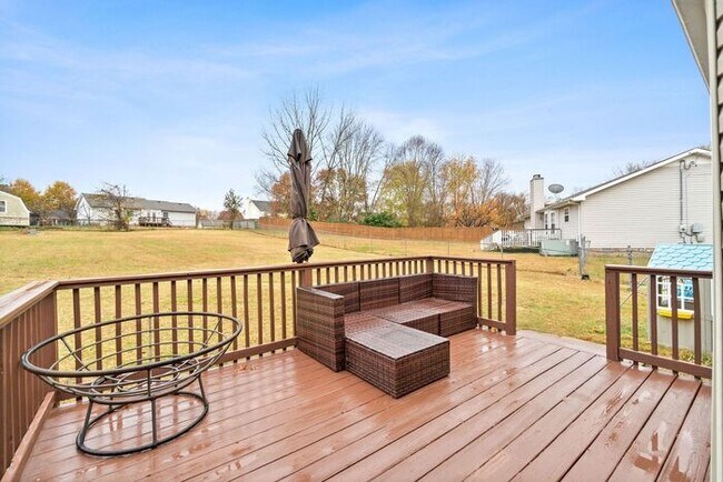 Building Photo - 3BD 2BA Ranch style home near Ft. Campbell