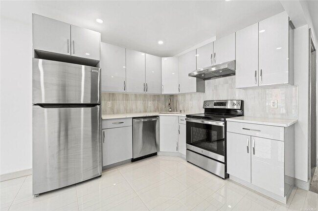 Foto del edificio - 28-57-57 45th St
