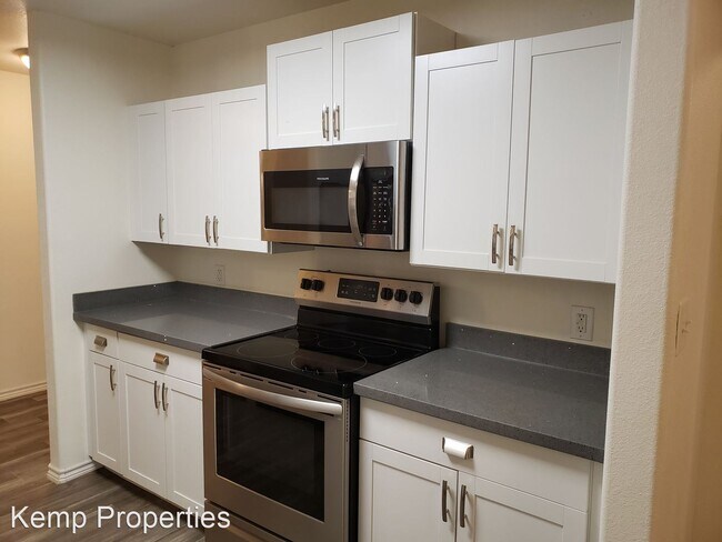 Building Photo - 3 br, 2 bath House - 124 S 14th St