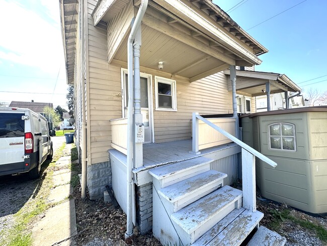 Foto del edificio - 251 Maplewood Ave