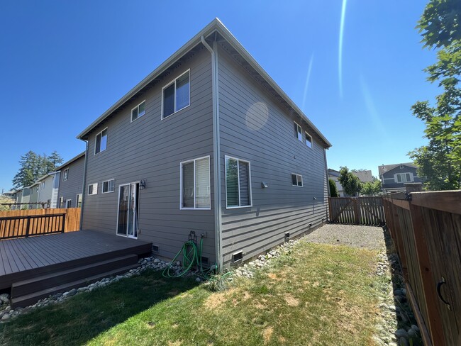 Building Photo - 209 195th Pl SW