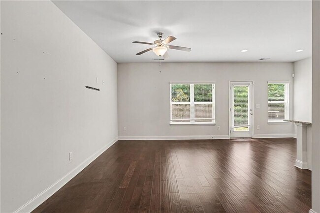 Foto del edificio - 10139 Benton Woods Dr