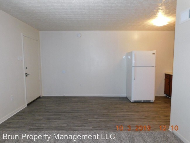 Building Photo - 3216 Garden Dr