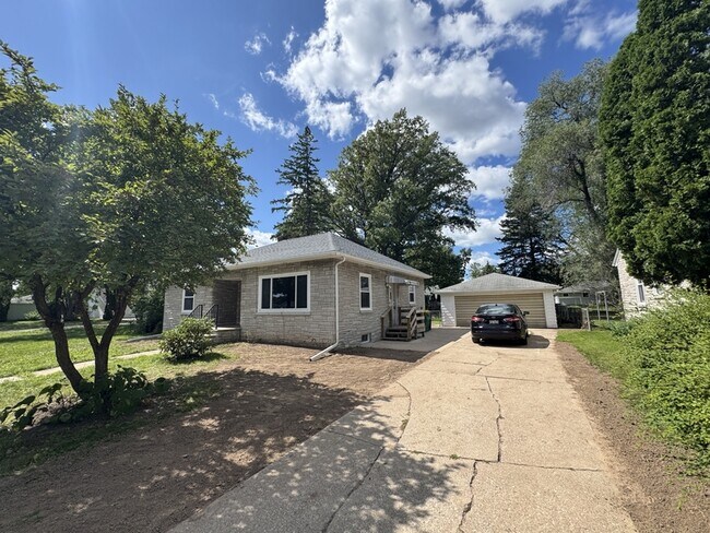 Foto del edificio - 1430 S Oneida St