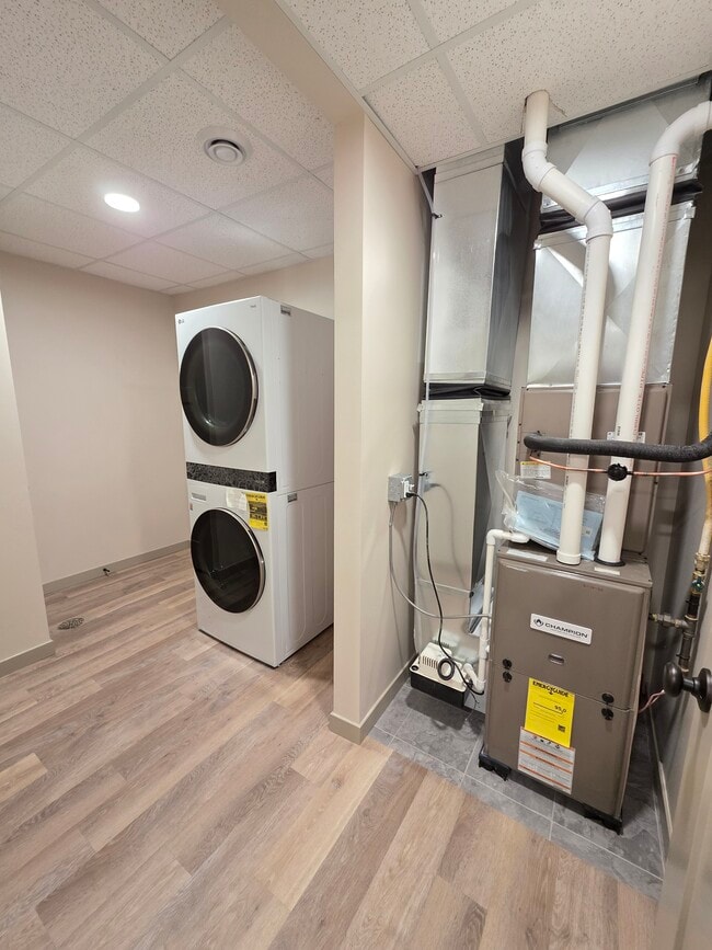 Building Photo - 1101 S Lawler St