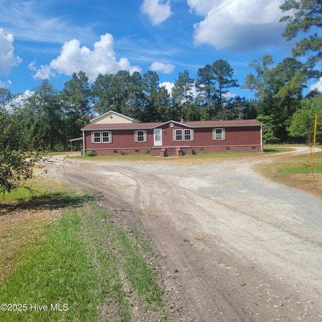 Foto del edificio - 5812 Malpass Corner Rd