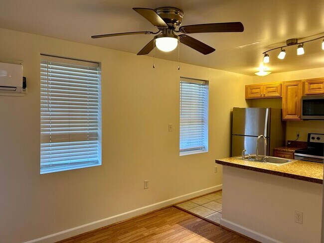Foto del edificio - 3100 E Marshall St