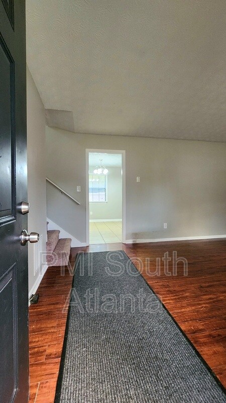 Building Photo - 7095 Apache Ln