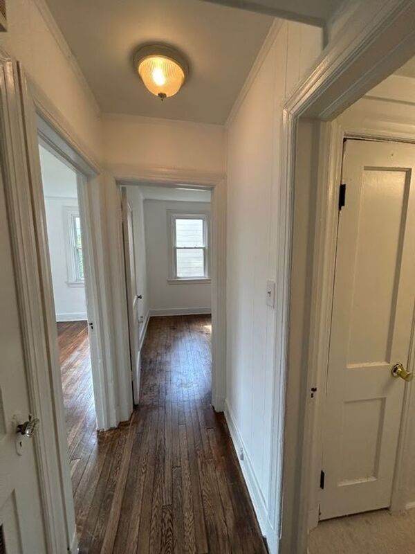Foto del edificio - 3913 Larchmont Ln