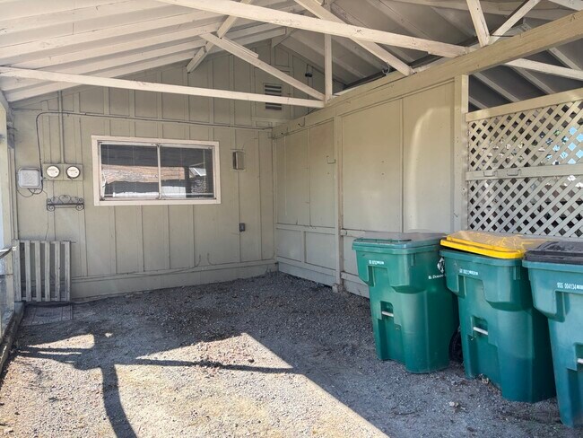 Foto del edificio - 4254 Howard Cir