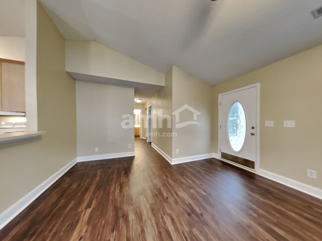 Building Photo - 105 Peterborough Drive