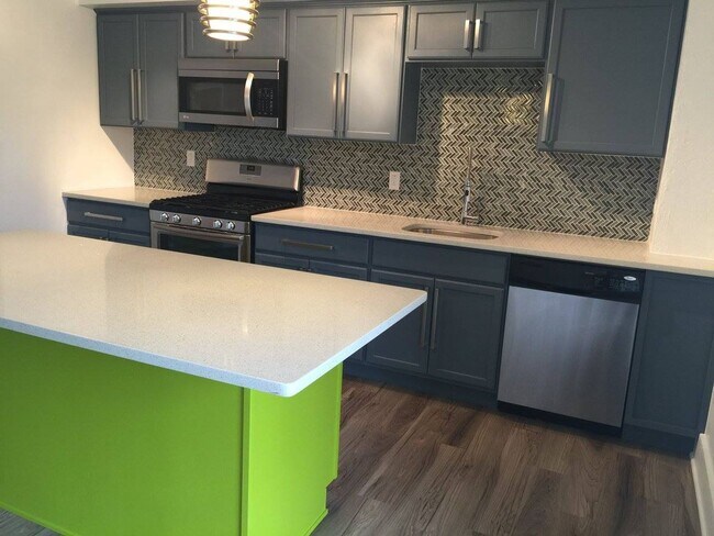 Foto del edificio - Modern Rental - South Side Flats