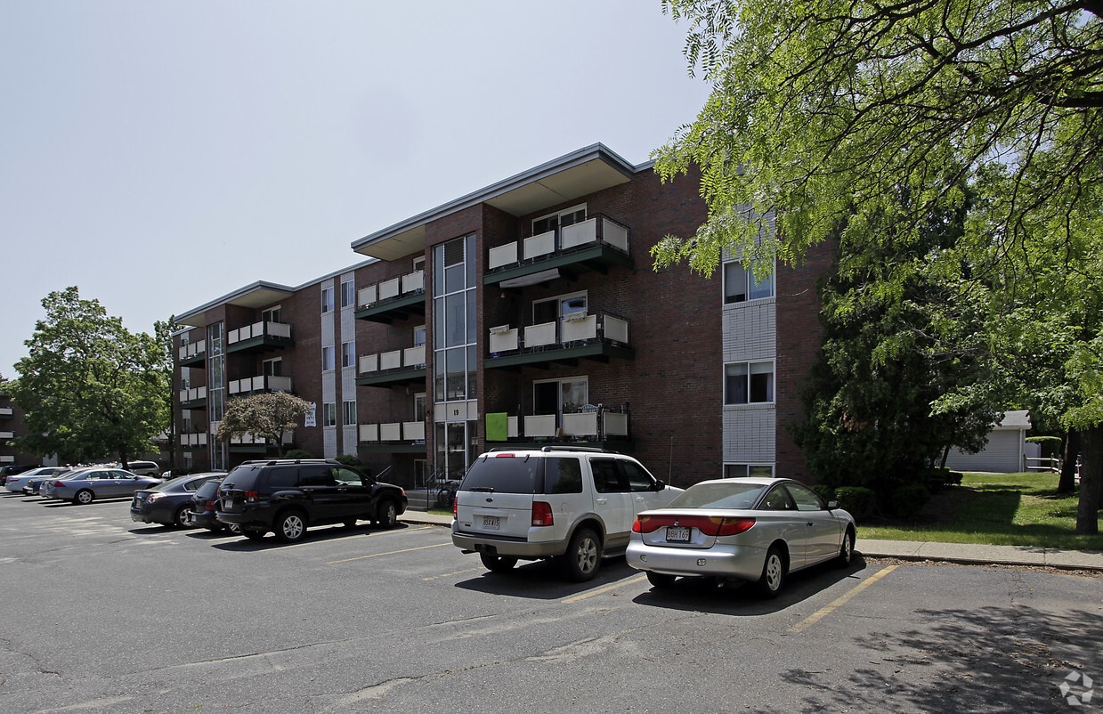 Building Photo - 15 Riley Rd