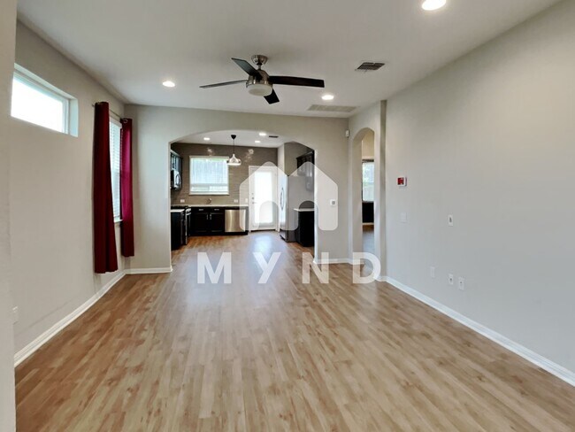 Foto del edificio - 14309 Frankel Loop UNIT 20B