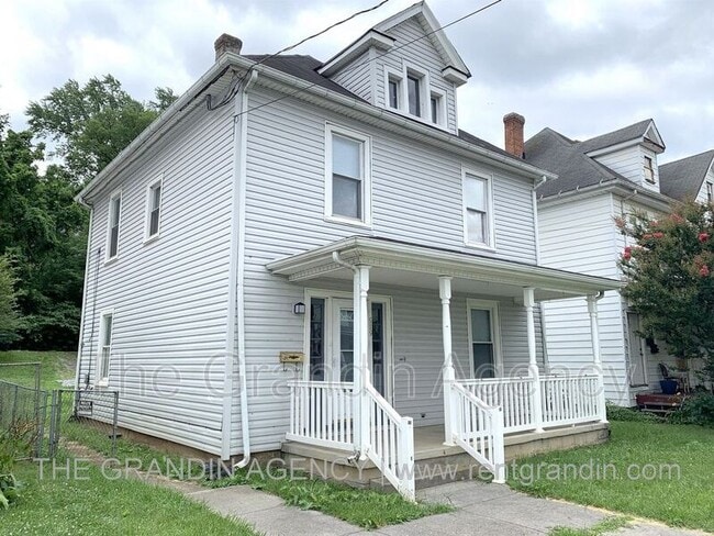 Building Photo - 919 Bullitt Ave SE