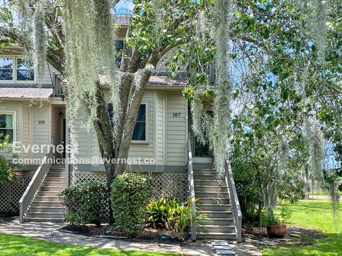 Primary Photo - 197 River Breeze Dr