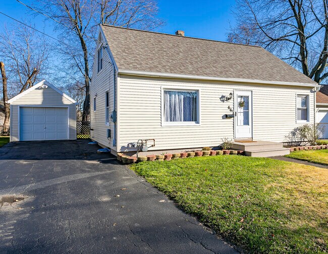 Building Photo - 66 Bleacker Rd