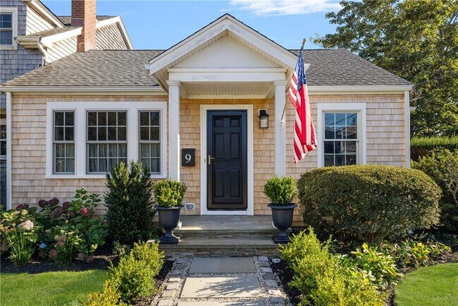 Building Photo - 9 White Terrace