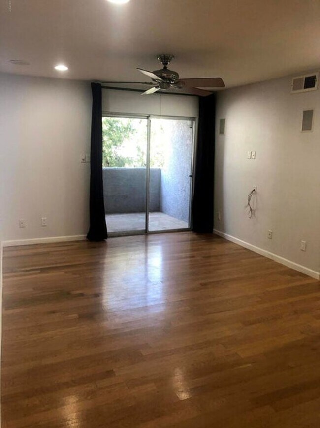Foto del edificio - 4410 N Longview Ave