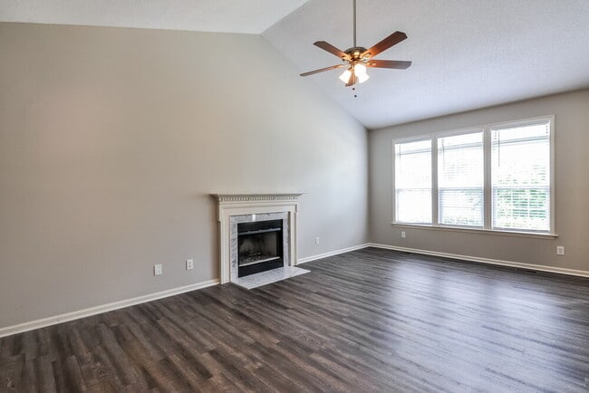 Building Photo - 125 Biltmore Dr