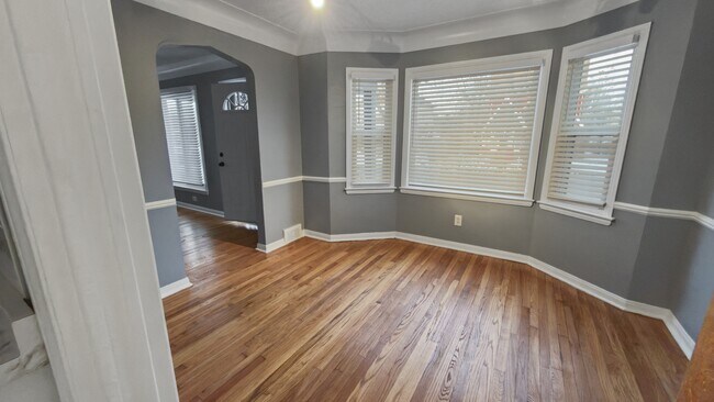 Foto del edificio - 3625 Chatsworth St