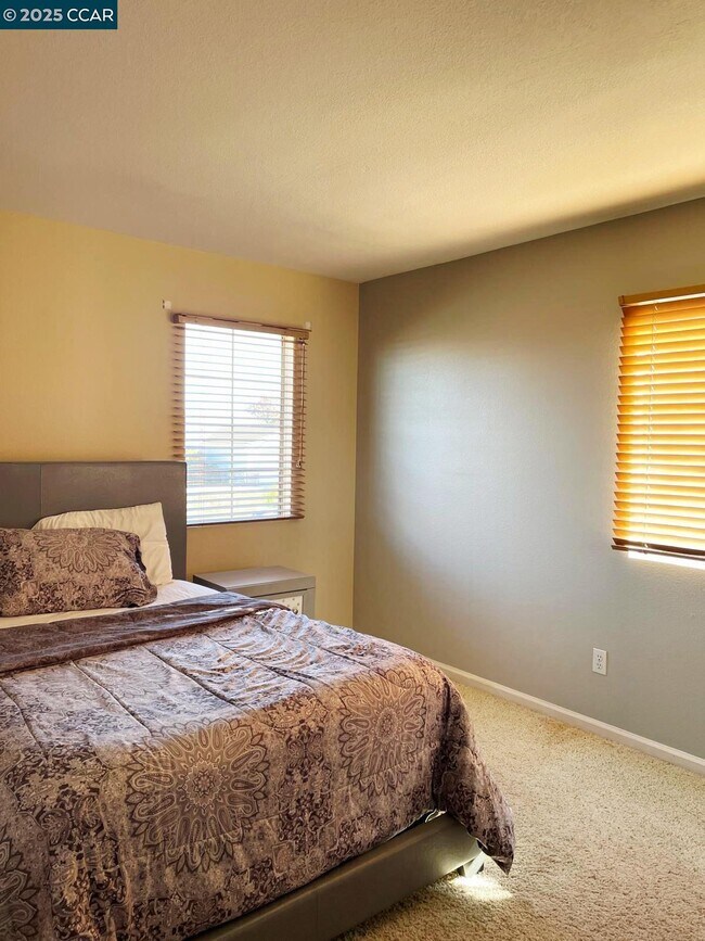 Foto del edificio - 5224 Cedar Ridge Way