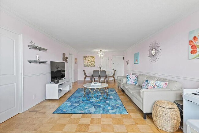 Foto del edificio - 70-31 108th St