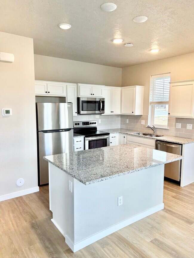 Building Photo - 2314 Spice Loop