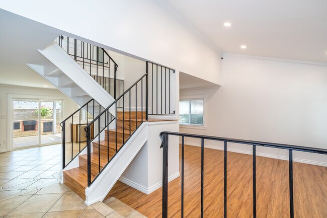 Building Photo - 27528 Cumin Ct