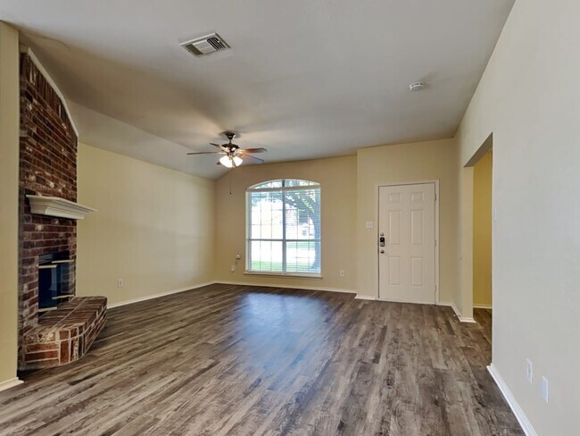 Building Photo - 723 Catalina Dr