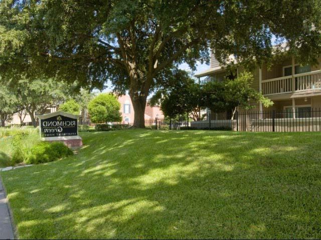 Foto del edificio - 9940 Richmond Ave.