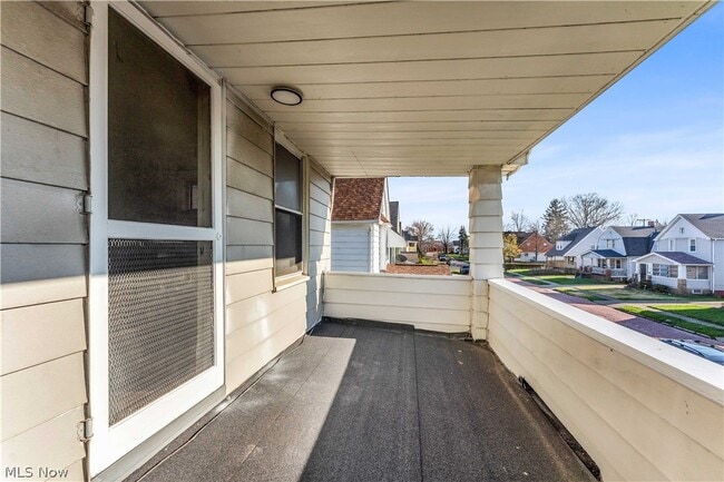 Foto del edificio - 1221 E 168th St