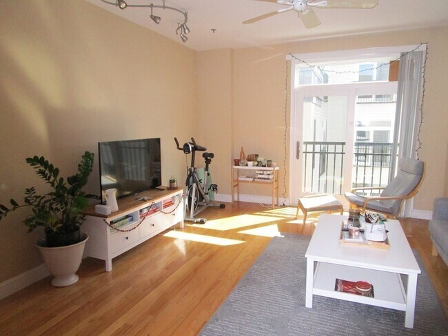 Foto del edificio - 1721 Washington St