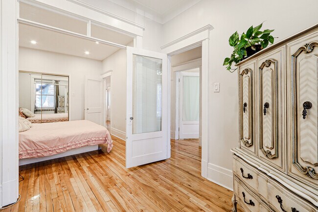 bedroom 2 - 4456 St Garnier