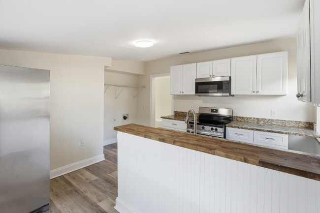 Foto del edificio - 1031 James Ave S