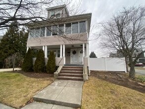 Building Photo - 203 Laurens St