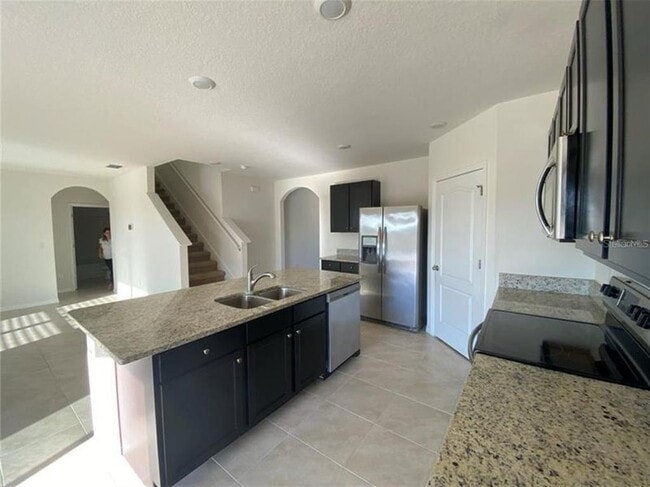 Building Photo - 2336 White Poppy Dr