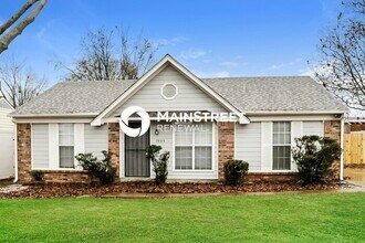 Building Photo - 3805 Ivanhoe Dr