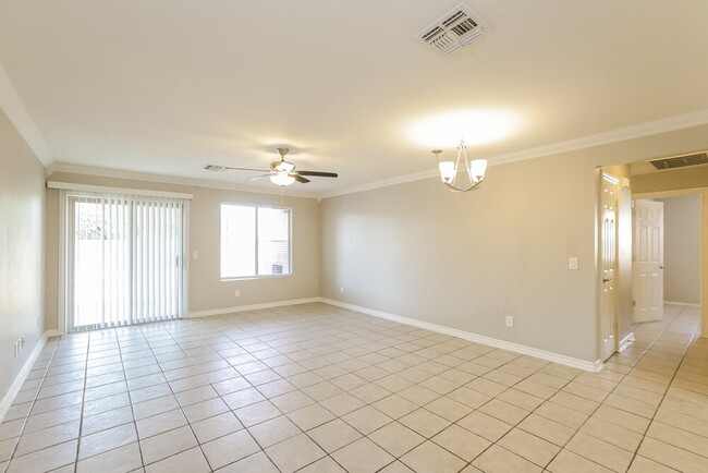 Building Photo - 947 E Via Elena St