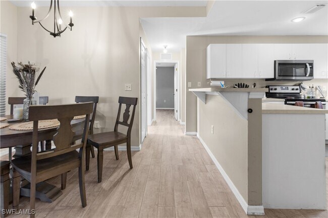 Foto del edificio - 11568 Forest Mere Dr