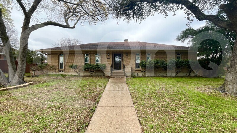 Primary Photo - 1305 Guildford Street