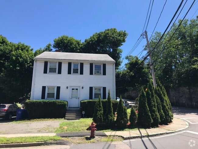 Building Photo - 926 Chestnut St
