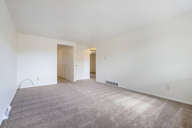 Foto del edificio - 3405 Butternut Dr