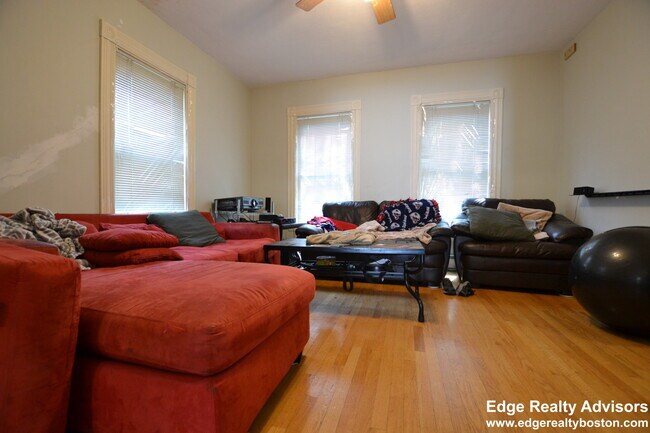Foto del edificio - 318 N Harvard St