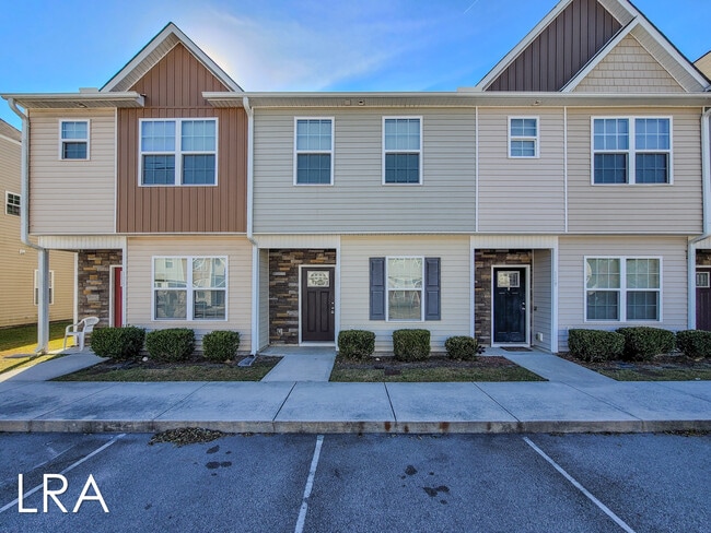 Building Photo - 127 Beacon Woods Drive