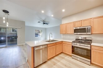 Building Photo - 1008 Domnus Ln