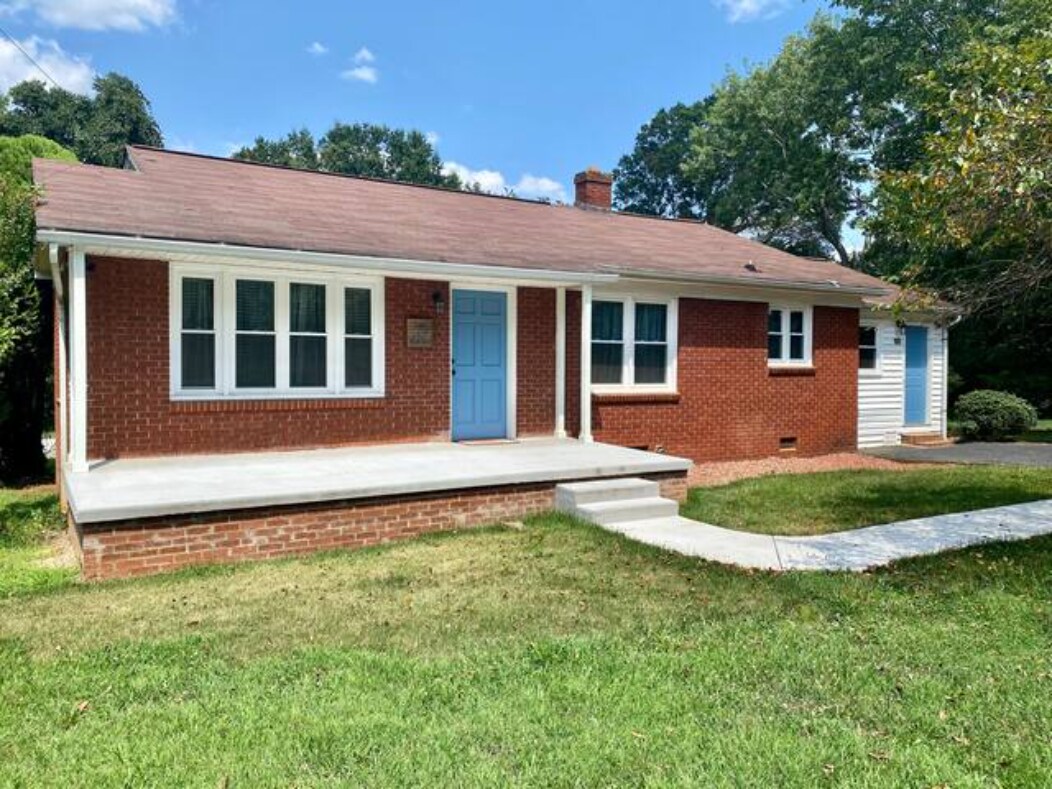 601 Mount Olive Church Rd, Newton, NC 28658 House Rental in Newton