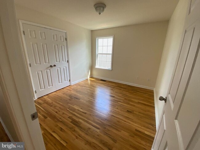 Building Photo - 321 Stickley St