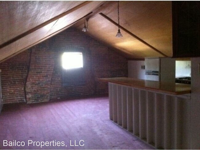 Building Photo - 507 E Main St