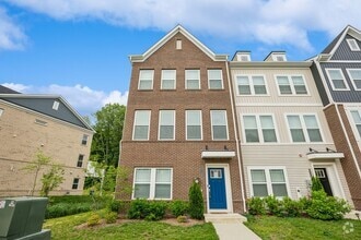 Building Photo - 2756 Bridgewater Dr